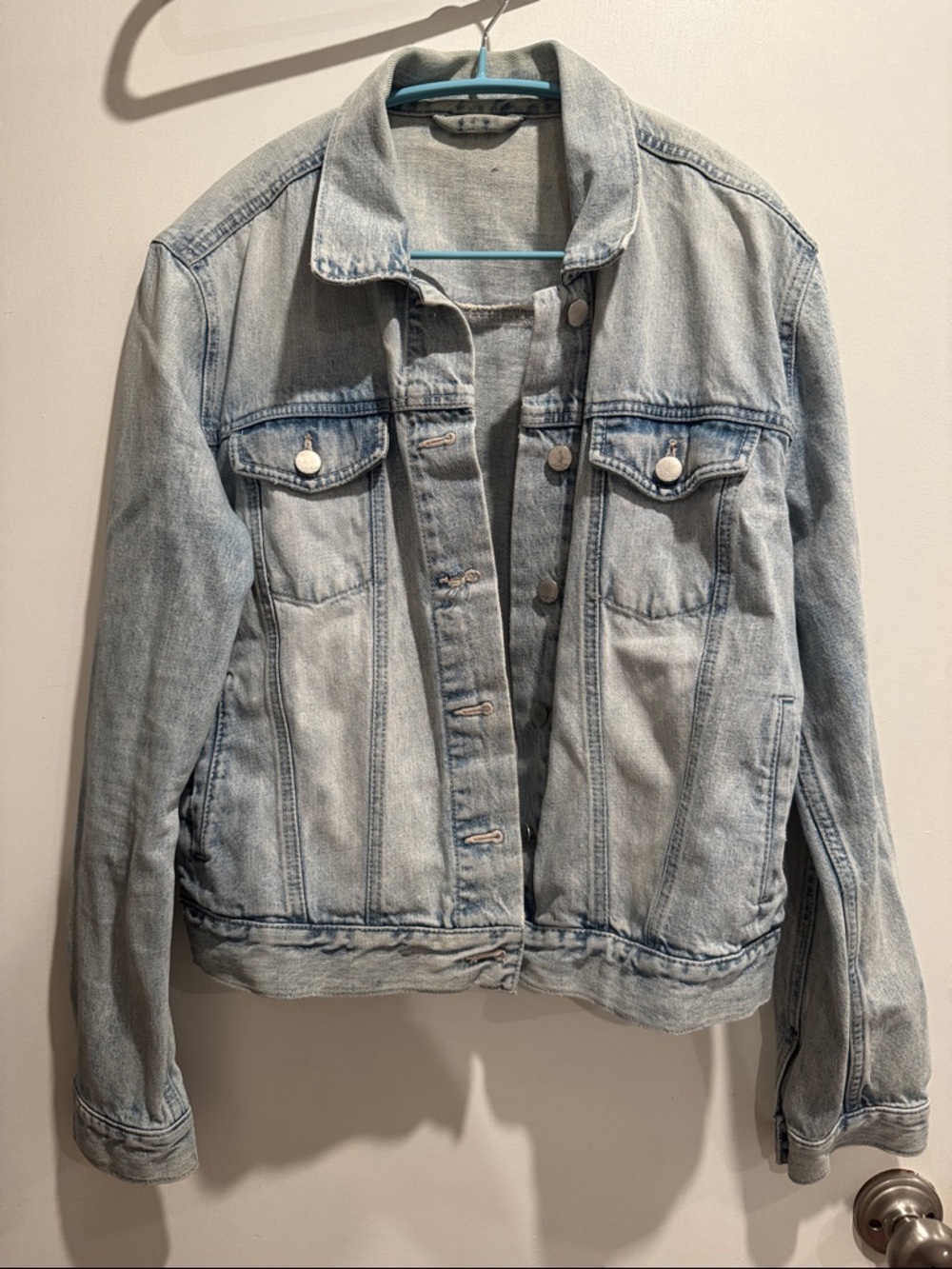 GAP Light Wash Blue Denim Trucker Jacket